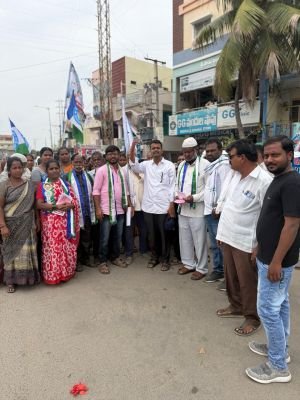 ఇచ్చిన హామీలకే దిక్కులేదు..మళ్ళీ కొత్త హామిలా మాజీ మేయర్ వసీం