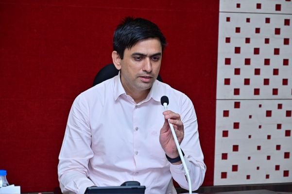రైల్వే లెవల్ క్రాసింగ్ మరమ్మతులు 