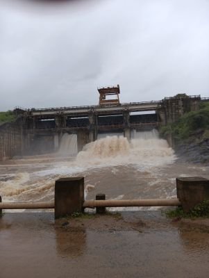 పెద్దగెడ్డ జలాశయం నుండి నీరు విడుదల