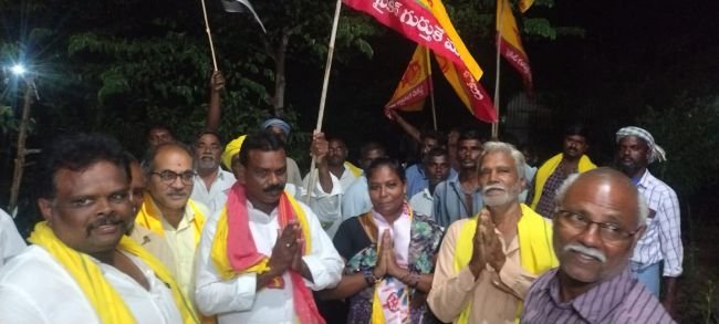 చదలవాడ జడ్పిటిసి అభ్యర్థి ఎన్నికల ప్రచారం 