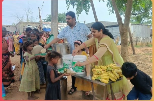 చిన్నారి కర్నాటి అనూరాధ వాసుకి జన్మదిన వేడుకలు: బుడంగుంట గిరిజన కాలనీలో ఘనంగా అన్నదాన కార్యక్రమం.