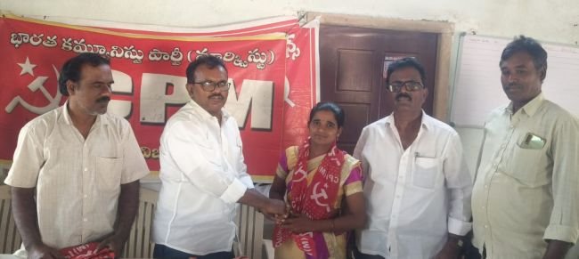 సిపిఎం ఎంపీటీసీ ప్రజా సమస్యల పరిష్కారం కొరకు కృషి