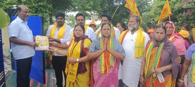 అభివృద్ధి చేశాం.. ఆదరించి గెలిపించండి!  కూటమి పాలనలో అభివృద్ధి, సంక్షేమానికి పెద్దపీట