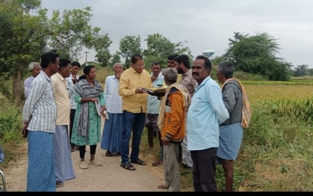 భూ సమస్యల పరిష్కారానికి రీ సర్వే..-తహసీల్దార్ శ్రీకాంత్