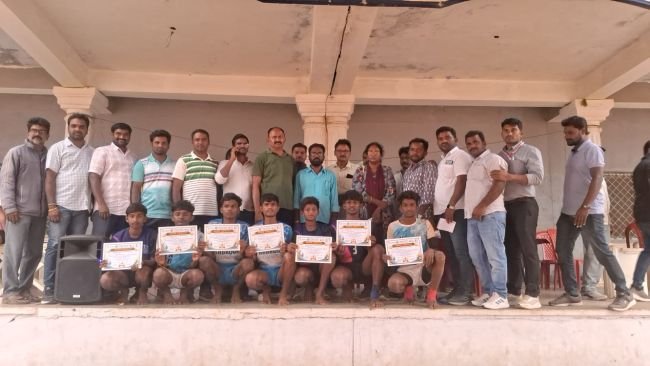 పీఎం శ్రీ కబడ్డీ క్రీడలలో సత్తా చాటిన వల్లాల మోడల్ స్కూల్ విద్యార్థులు*