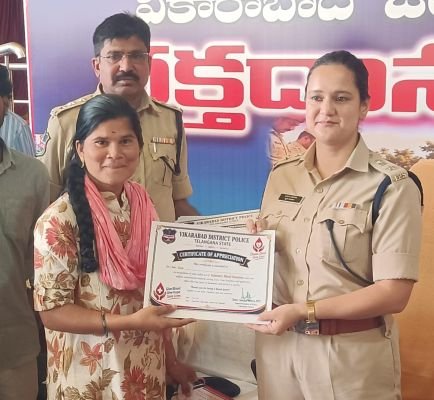 రక్తదానం ప్రాణదానంతో సమానం... మంగ్రాస్పల్లి సర్పంచ్ స్వప్న రమేష్ 