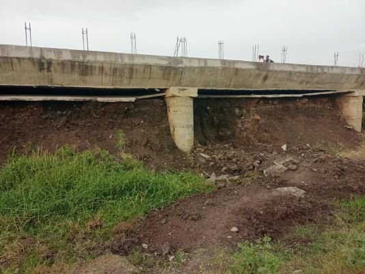 అసంపూర్తిగా చెర్లగూడ వంతెన!