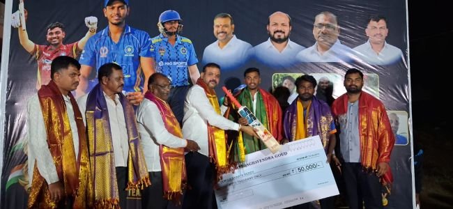 అంగవైకల్యాన్ని అధిగమించి జాతీయ క్రికెట్ జట్టుకు ఎంపికైన సాయినాథ్ రెడ్డికి ఘన సన్మానం.. రూ.50 వేల నగదు ప్రోత్సాహకం