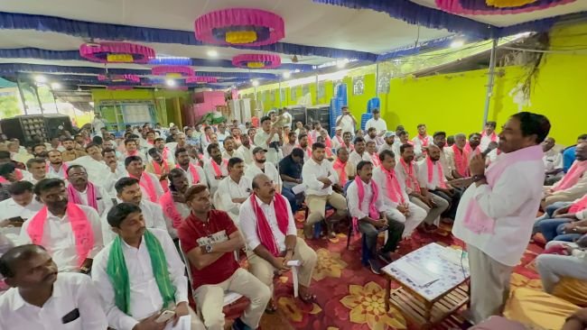 ప్రతి గ్రాడ్యుయేట్ ఓటుతోనే ప్రభుత్వానికి సమాధానం చెప్పాలి-మాజీ మంత్రి ఎర్రబెల్లి దయాకర్ రావు