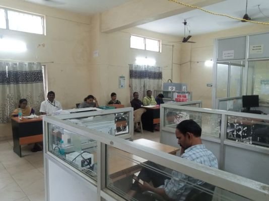మున్సిపల్ కార్యాలయంలో పోస్టల్ బ్యాలెట్ సౌకర్యం