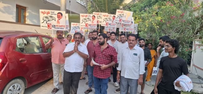 మాటలు చెప్పను అభివృద్ధి చేసి చూపిస్తా  -60వ డివిజన్ ప్రచారంలో కార్పొరేటర్ అభ్యర్థి ఆదం సుధాకర్ రెడ్డి