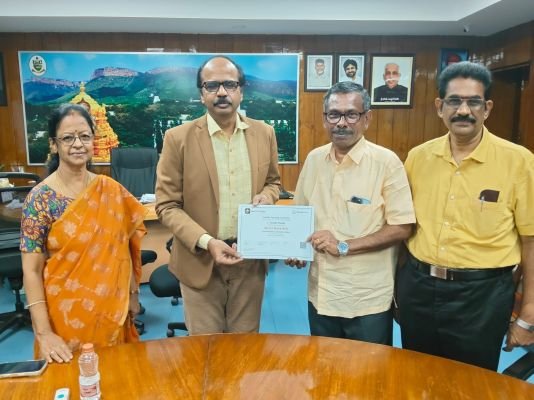అత్యుత్తమ శాస్త్రవేత్తల జాబితాలో సురేష్ రెడ్డి