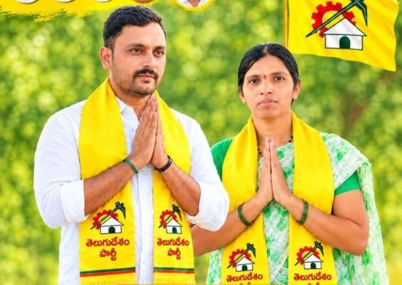 పరిటాల సునీతమ్మ కు కృతజ్ఞతలు తెలిపిన రామగిరి ఎంపీటీసీ రాజేశ్వరి మల్లేష్