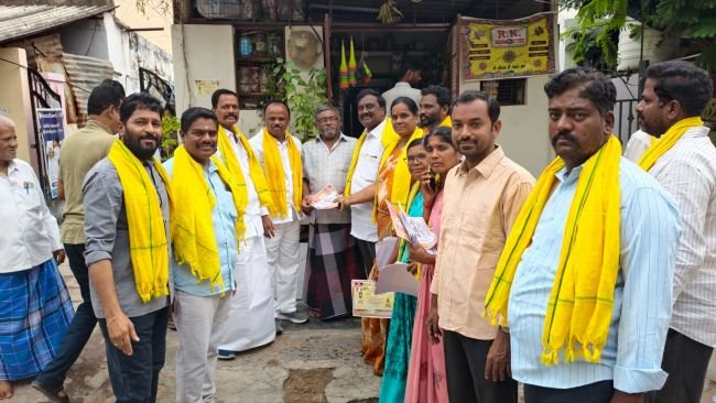 35 వ డివిజన్ లోడ్ టిడిపి నేతల ఎన్నికల ప్రచారం
