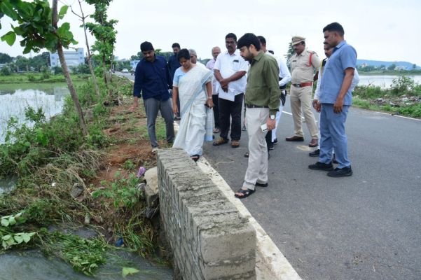 అనకాపల్లి జిల్లాలో"ఆర్నాబ్" తుఫాను సహాయక చర్యల కోసం రూ. 2,05,50,000/- ముందస్తు నిధుల విడుదల