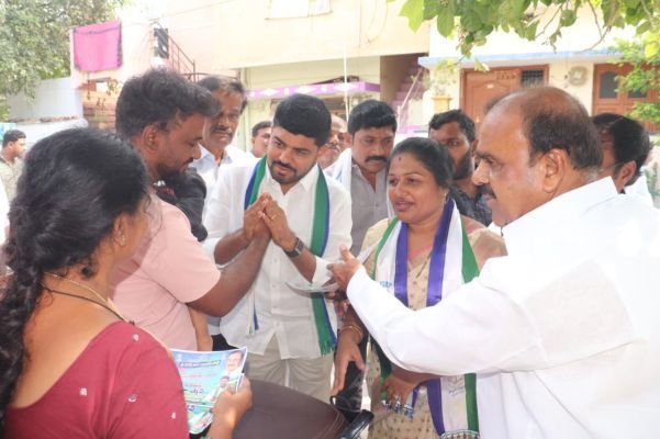 ఎమ్మెల్యే దగ్గుపాటి ఆధ్వర్యంలో దోపిడీ పాలన