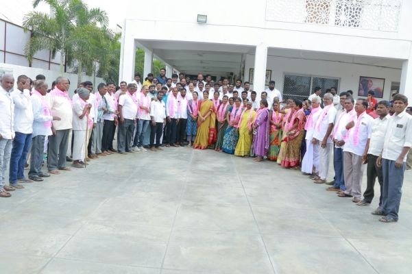 కాంగ్రెస్ పార్టీకి బిగ్ షాక్