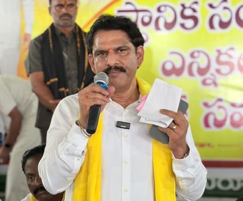 ట్రిపుల్ ఇంజన్ సర్కార్‌తోనే రాష్ట్ర సమగ్రాభివృద్ధి : మీడియాతో ఎమ్మెల్యే ఏలూరి