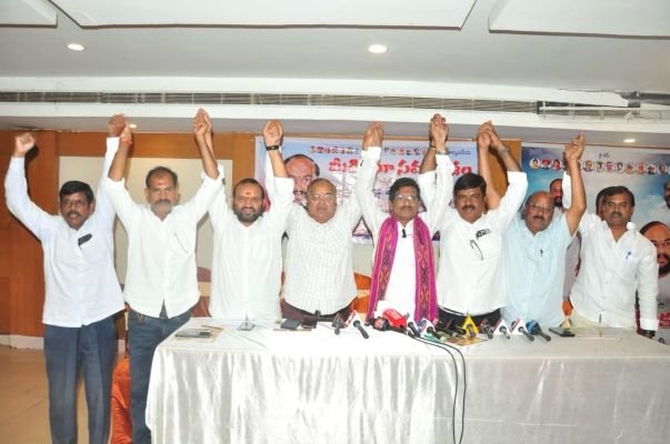 గుజ్జ సత్యంకు గవర్నర్ కోటాలో ఎమ్మెల్సీ అవకాశం కల్పించాలి వివిధ జిల్లాల్లో మద్దతు తీర్మానాలు.. రాష్ట్ర ప్రభుత్వానికి నాయకుల అభ్యర్థన