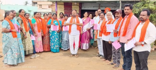 "కుండ "గుర్తును గెలిపించండి కష్టసుఖాల్లో తోడుంటా  -- స్వతంత్ర ఎంపీటీసీ అభ్యర్థి చాట్రాతి ప్రసాద్ 