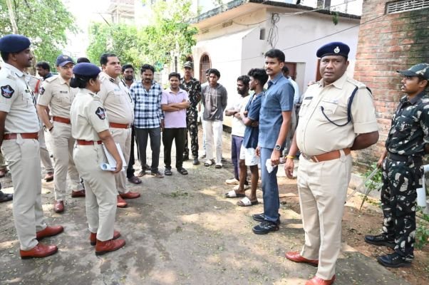 మునిసిపల్ ఎన్నికలపై జిల్లా ఎస్పీ సమీక్ష