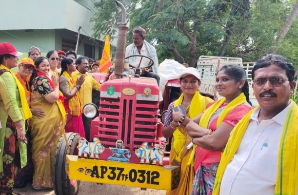 3 వ సెగ్మెంట్  యమ్.పి.టి.సి అభ్యర్థిని గా బొల్లా ఈశ్వరి ప్రచారం