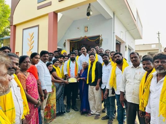 ఆశీర్వదించండి.... మండలాన్ని అభివృద్ధి పథంలో నడిపిస్తా