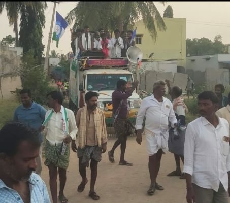 శెట్టూరు వైఎస్ఆర్సిపి ప్రచార జోరు.. ప్రజలతో మమేకమైన ఎమ్మెస్ మహాదేవి.