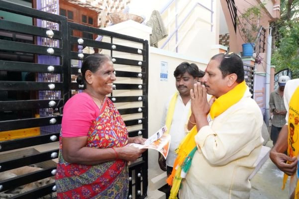 ఆదర్శనగర్‌లో ఎమ్మెల్యే దగ్గుపాటి ప్రసాద్ ఎన్నికల ప్రచారం..