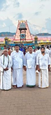 కలియుగ దైవంశ్రీ వేంకటేశ్వర స్వామిని దర్శించుకున్న మున్సిపల్  చైర్మన్ దారం సుబ్బారావు
