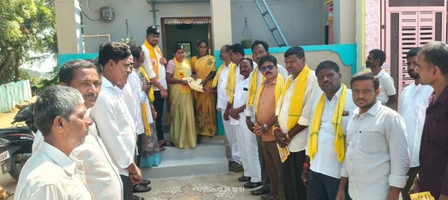 గ్రామ అభివృద్ధిని చూసి ఓటు వేయండి ...  మండల అభివృద్ధి మా. లక్ష్యంగా జడ్పిటిసి, ఎంపీపీ అభ్యర్థులు ...  బాలయ్య కు ఇచ్చే గిఫ్ట్  క్లీన్ స్వీప్ ....