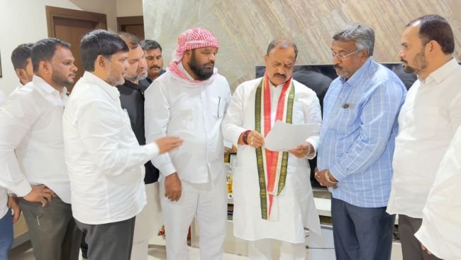 జహీరాబాద్ ఏఎంసీ చైర్మన్ పదవి ముస్లిం అభ్యర్థికి కేటాయించాలి