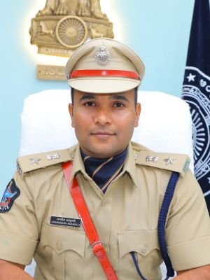 స్వేచ్ఛగా ఓటు హక్కు వినియోగించుకోవాలి: జిల్లా ఎస్పీ జగదీష్ అదహళ్లి, ఐపీఎస్