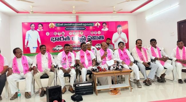 మాధవనగర్ ఆర్వోబి పనులు పూర్తి కాకపోవడంతో ప్రజలుకు  తీవ్ర ఇబ్బందులు 