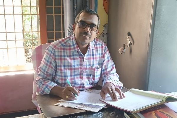 పాఠశాలల పరిసరాలు పరిశుభ్రంగా ఉండాలి
