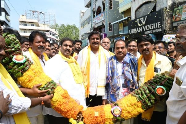 తిరుపతిలో కూటమి హవా - ప్రచారంలో దూసుకుపోతున్న మేయర్ అభ్యర్థి జేబీ శ్రీనివాస్