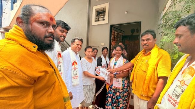 ఆడబిడ్డని ఆదరించండి అమ్మ...  -సుభాషిణికి గెలుపుకు డా.పసుపులేటి హరిప్రసాద్ ప్రచారం