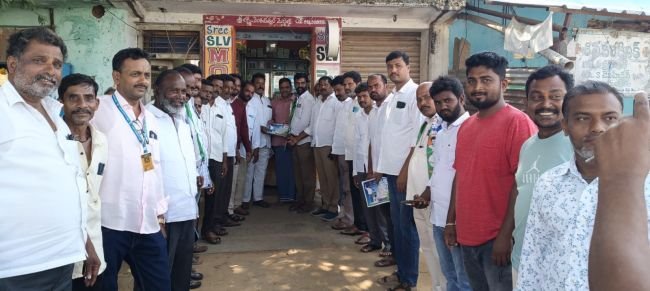 మండల అభివృద్ధికి అవకాశం ఇవ్వండి! జడ్పీటీసీ అభ్యర్థి చంద్రకళ రెడ్డి శేఖర్ విజ్ఞప్తి
