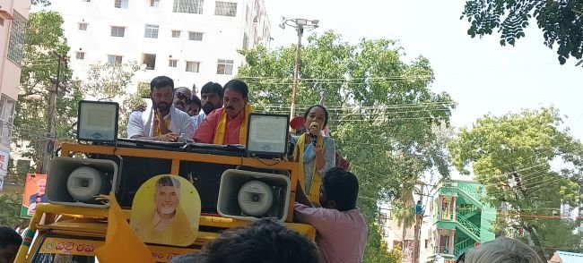 పుట్టపర్తిలో కూటమి అభ్యర్థిని గెలిపించండి