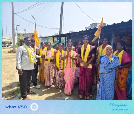 7వ వార్డులో టీడీపీ అభ్యర్థి రెడ్డమ్మ ఇంటింటి ప్రచారం
