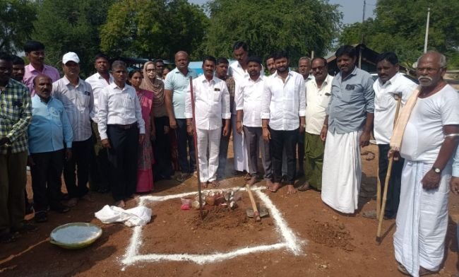 నూతన గ్రామపంచాయతీ భవనానికి భూమి పూజ
