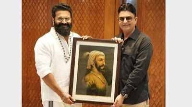 ఛత్రపతి శివాజీ మహారాజ్ బయోపిక్ కోసం చేతులు కలిపిన భూషణ్ కుమార్, రిషబ్ శెట్టి.. రెండు భాగాలుగా ప్యాన్ ఇండియా మూవీ!