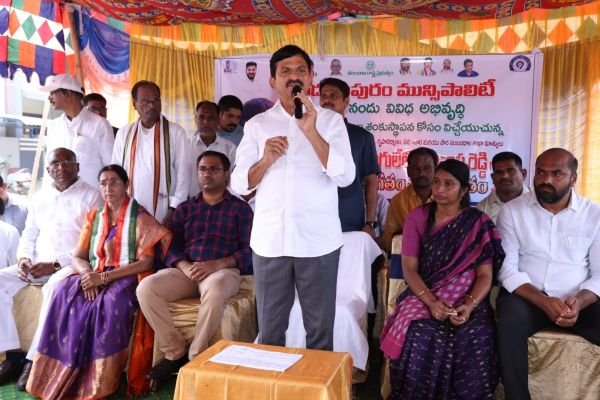 ఏదులాపురం అభివృద్ధికి మరో రూ.100 కోట్లు