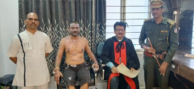 రాష్ట్రస్థాయి నాటక పోటీల్లో ఆకట్టుకున్న  ఆర్‌ఎంఓ డాక్టర్‌ రవిశంకర్.