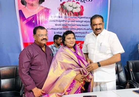 అదనపు కమిషనర్ జక్కుల సువార్తకు ఘనంగా వీడ్కోలు