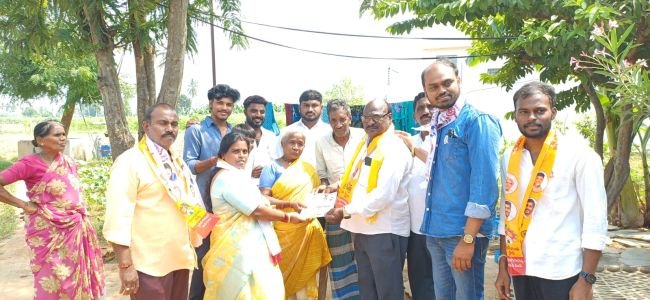 సైకిల్ గుర్తుకే మన ఓటు అంటూ అభ్యర్థి పోలు బుజ్జి జోరు