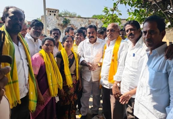 టిడిపి తీర్థం పుచ్చుకున్న మాజీ ఎంపీపీ.. టిడపి ఇంచార్జ్ శంకర్ యాదవ్ ఆధ్వర్యంలో చేరిక..