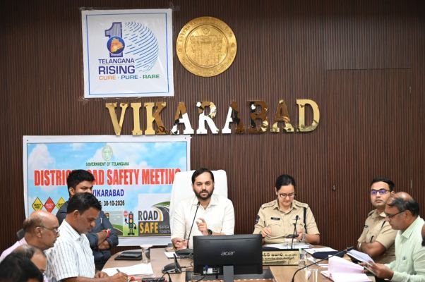 రోడ్డు ప్రమాదాల నివారణకు పటిష్ట చర్యలు చేపట్టాలి.. మత్తు పదార్థాల అక్రమ రవాణాపై ఉక్కుపాదం మోపాలి: కలెక్టర్ దీపక్ తివారి