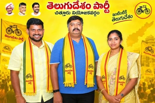 28వ వార్డు తేనెబండలో  ఘన విజయమే లక్ష్యం - మేయర్ గా హేమలతకు భారీ మెజారిటీ  - విజయాన్ని ఎమ్మెల్యే జగన్ మోహన్ కు కానుకగా అందిస్తాం  - కార్పొరేటర్, తేజశ్రీ పచ్చప్ప