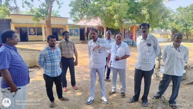 పోలింగ్ కేంద్రాల తనిఖీ